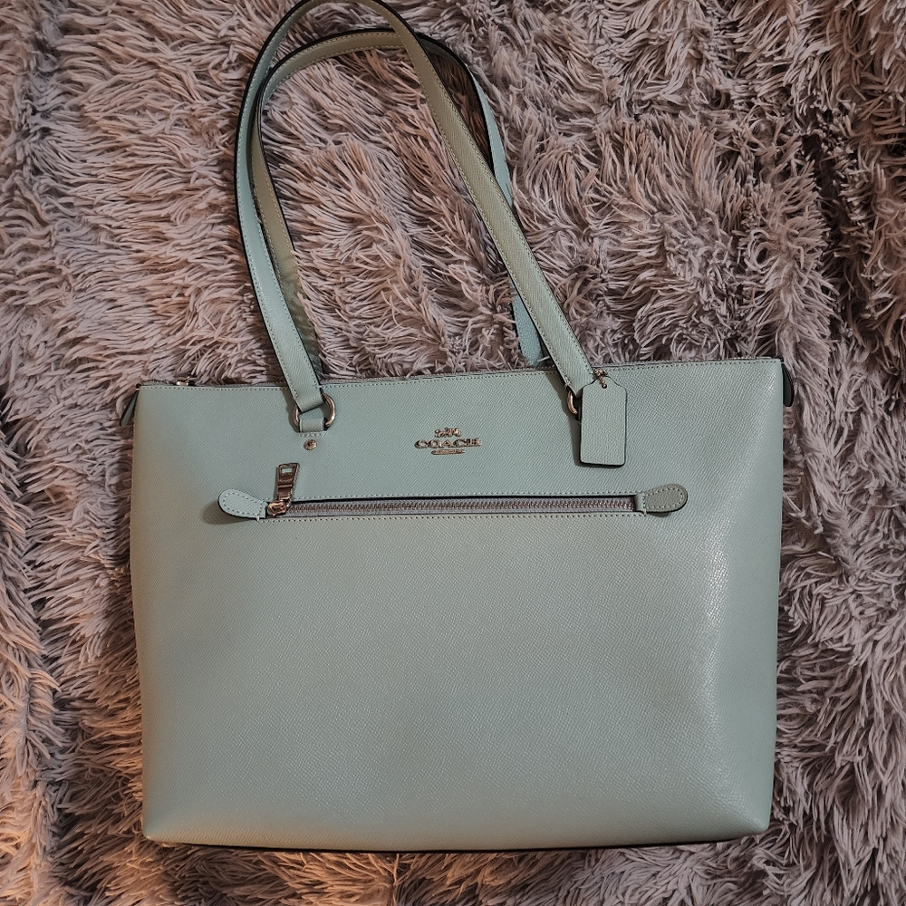 Coach shoulder bag
